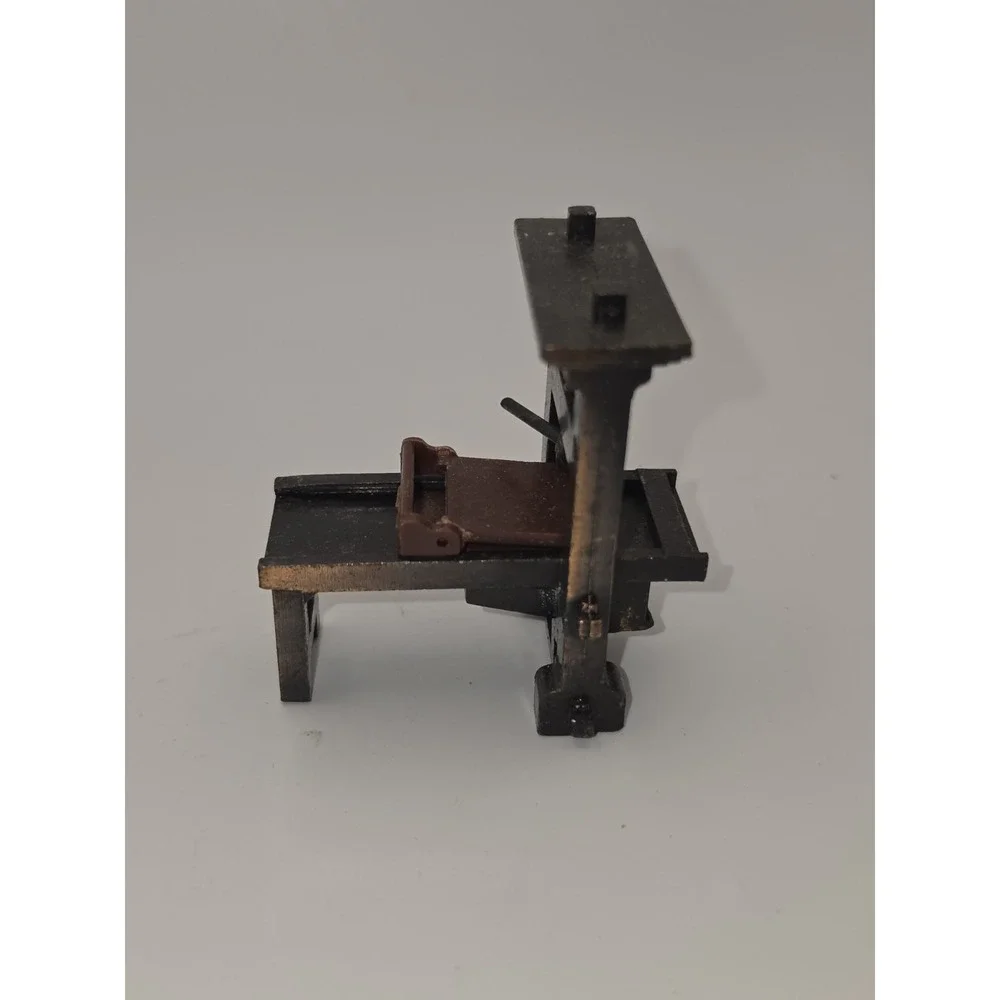 VINTAGE Diecast Bronze Color Metal Pencil Sharpener PRINTING PRESS‎ 2.5